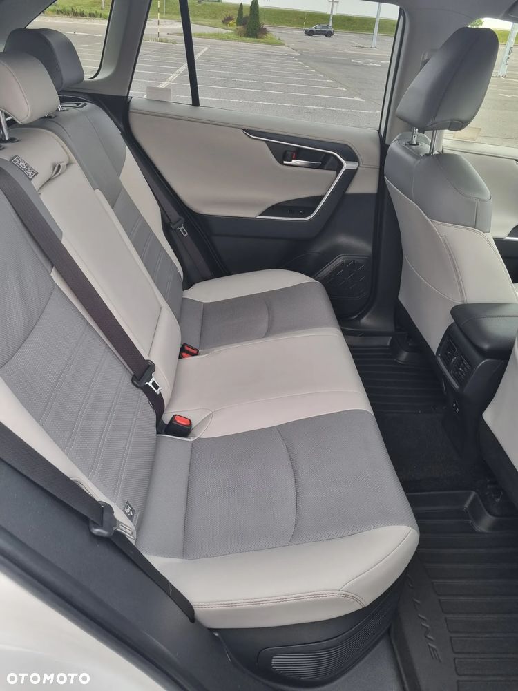 Toyota RAV4 2.5 Hybrid Executive 4x2 - 13