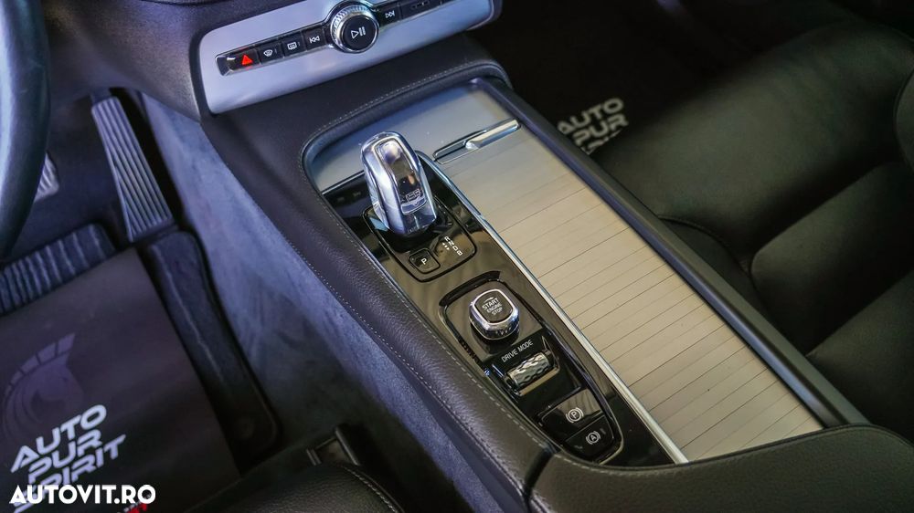Volvo XC 90 Recharge T8 eAWD Inscription - 17