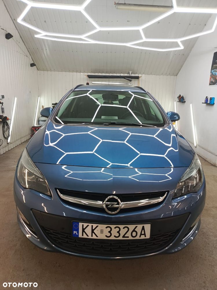 Opel Astra 1.4 T Cosmo - 4
