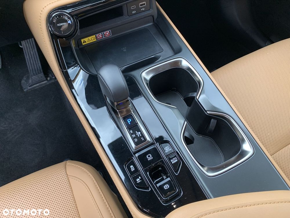 Lexus NX - 15