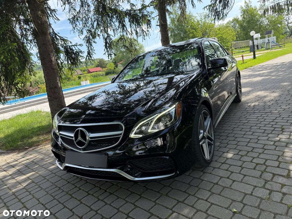 Mercedes-Benz Klasa E 63 AMG S 4-Matic - 2