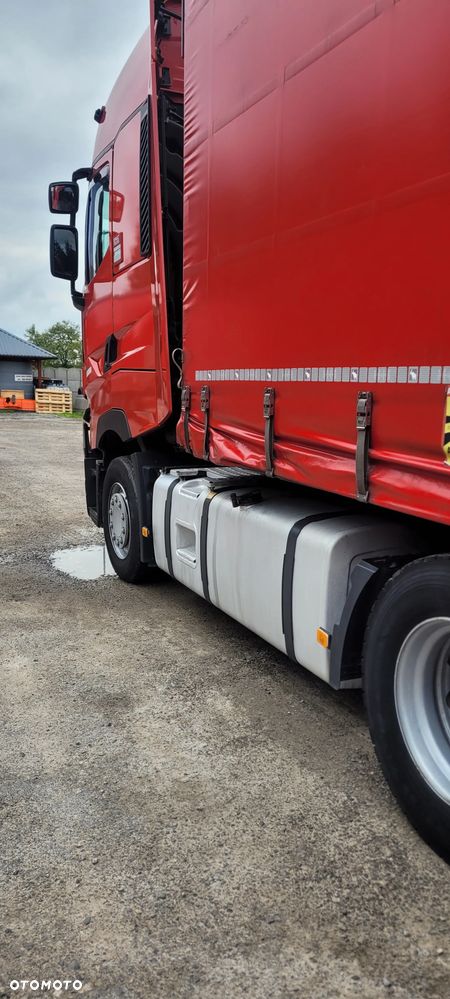 Renault Gama T High 13L 440KM - 3