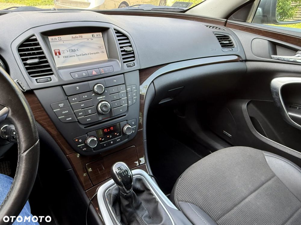 Opel Insignia - 10
