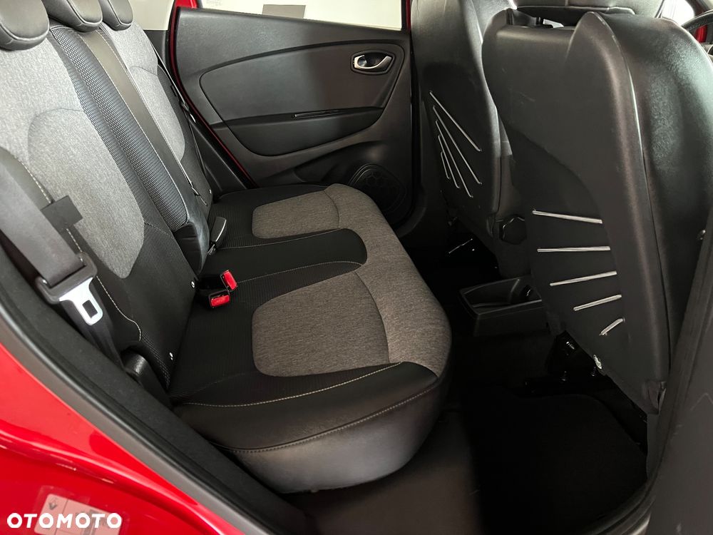 Renault Captur - 28