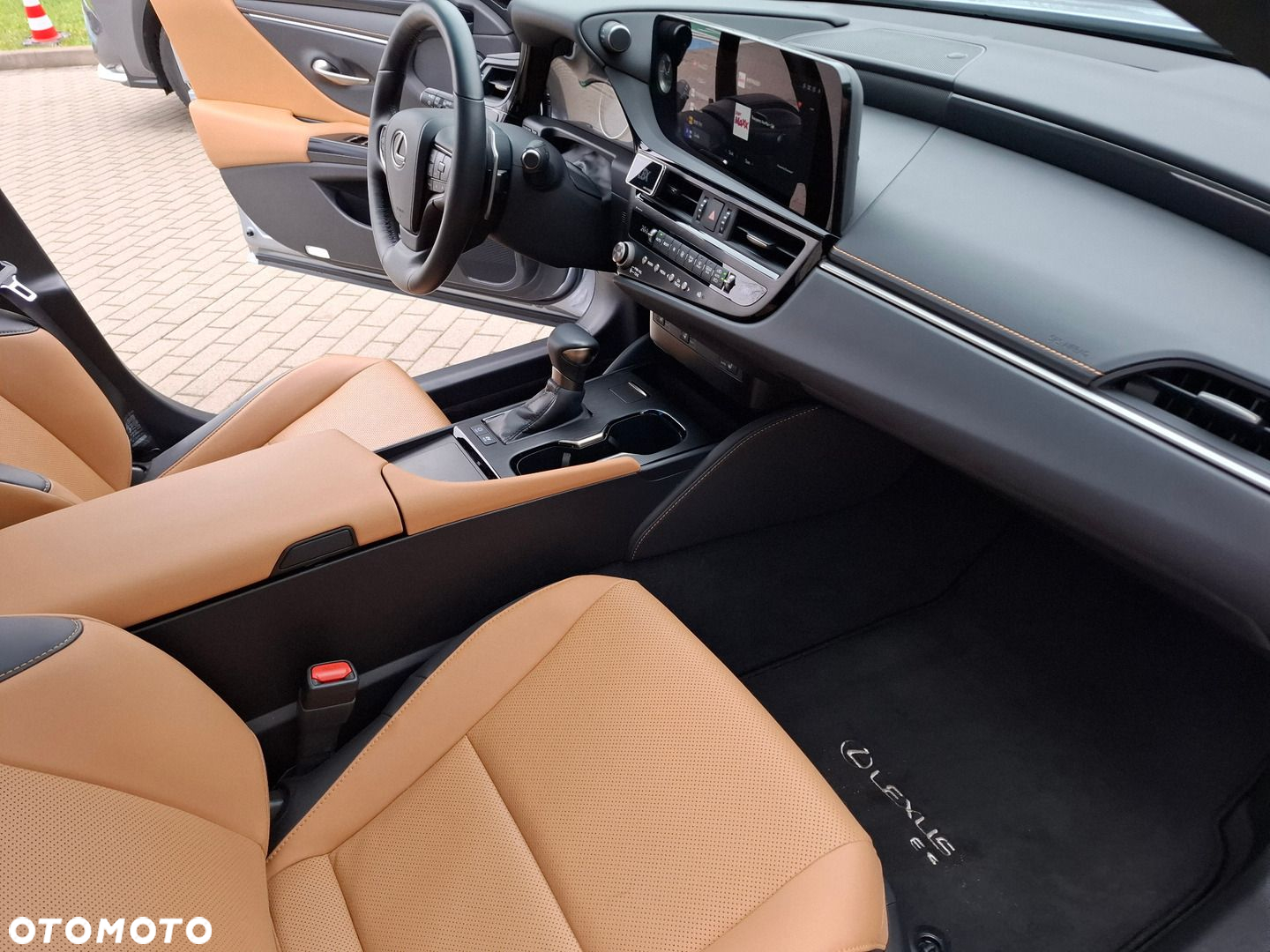 Lexus ES - 19