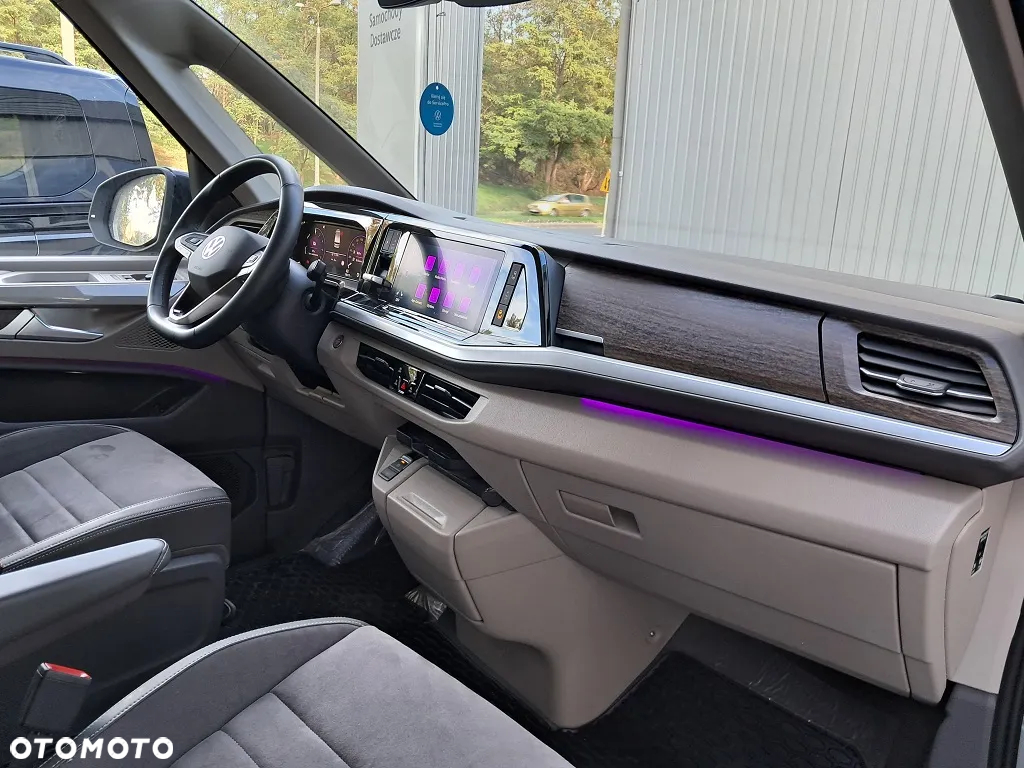 Volkswagen Multivan - 19