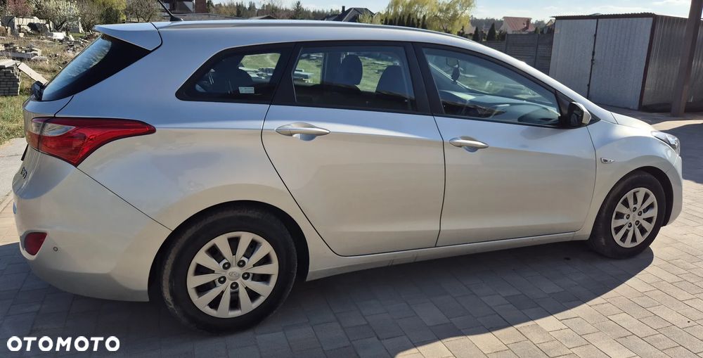 Hyundai i30 1.4 CRDi Comfort - 3