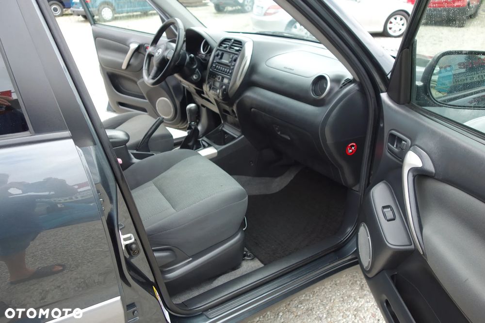 Toyota RAV4 2.0 VVT-i 4x4 - 22