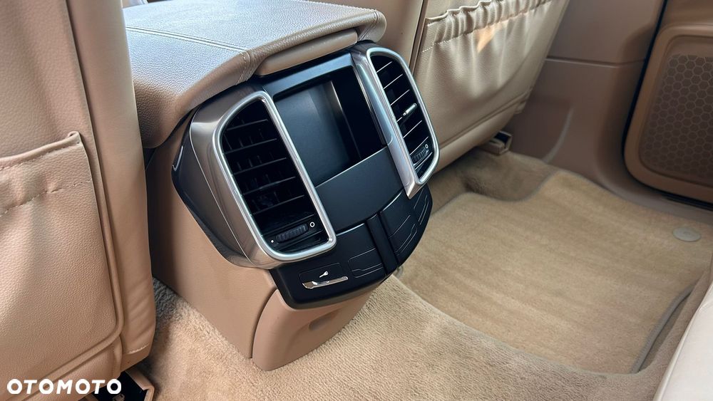 Porsche Cayenne Diesel - 24