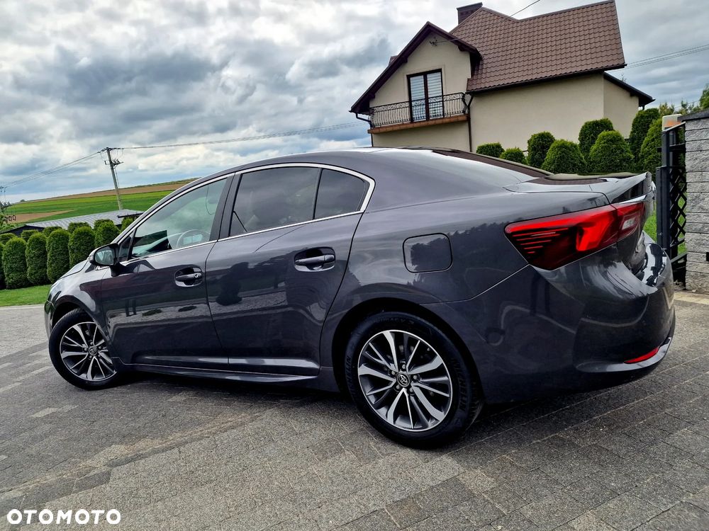 Toyota Avensis 2.0 D-4D Prestige - 3