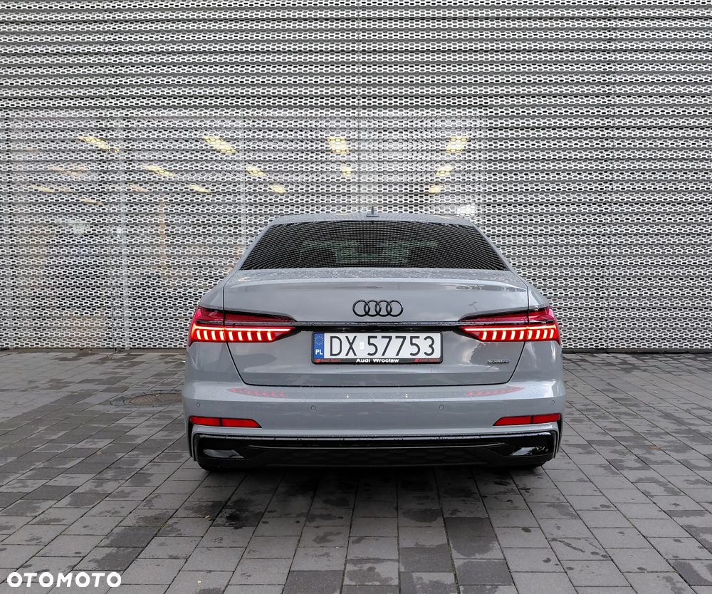 Audi A6 - 6