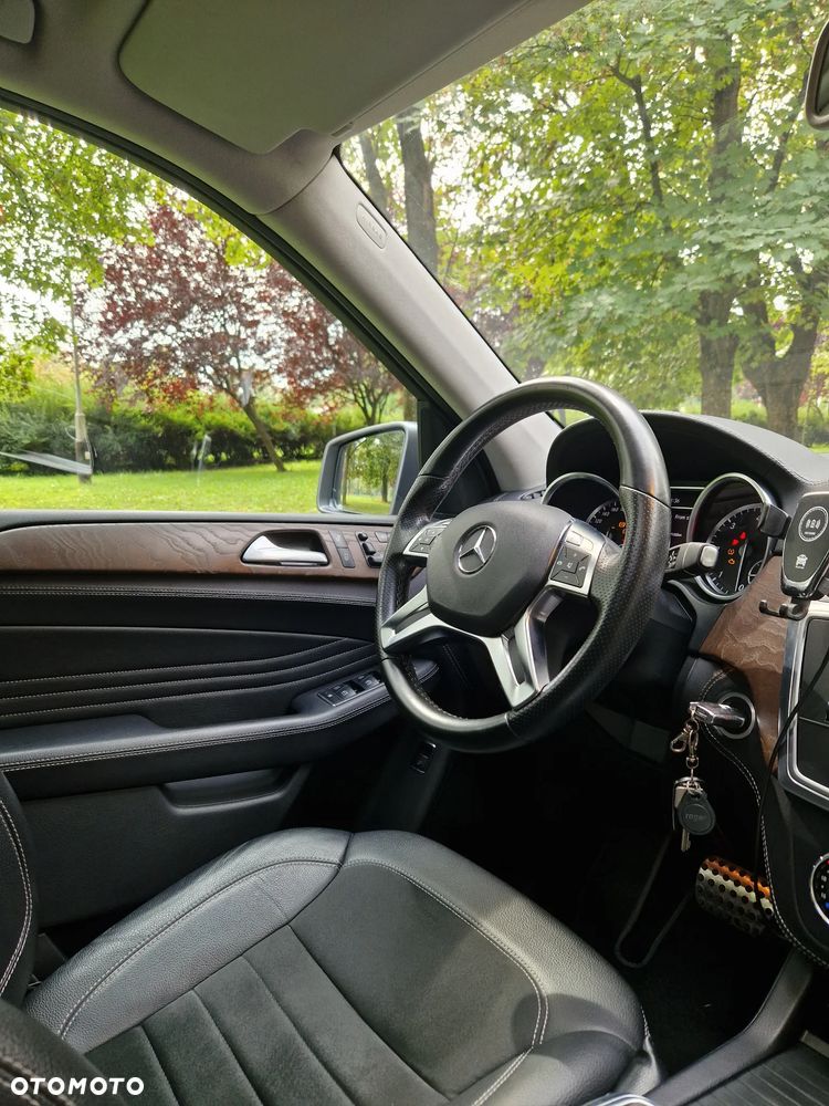 Mercedes-Benz ML - 5