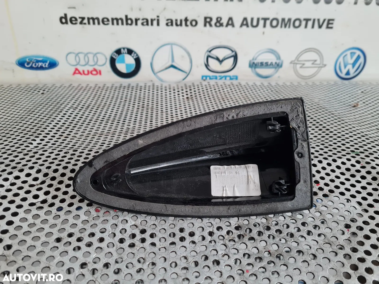 Capac Antena Bmw E92 Cod  - Dezmembrari Arad - 4