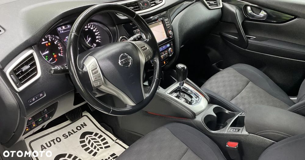 Nissan Qashqai 1.2 DIG-T Xtronic TEKNA+ - 4