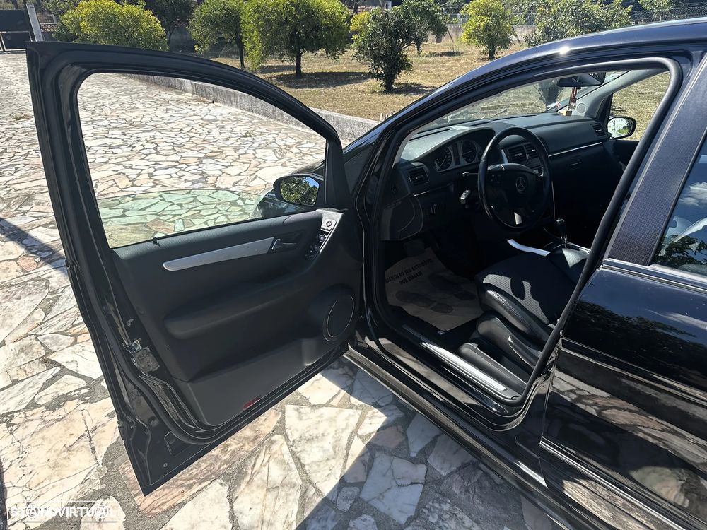 Mercedes-Benz B 200 CDI Autotronic - 12