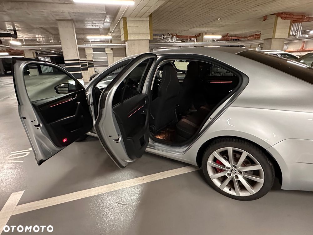 Skoda Octavia 2.0 TSI Style DSG - 19