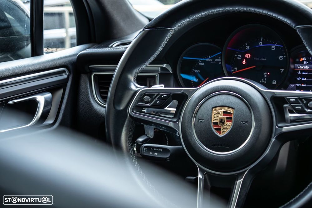 Porsche Macan - 21