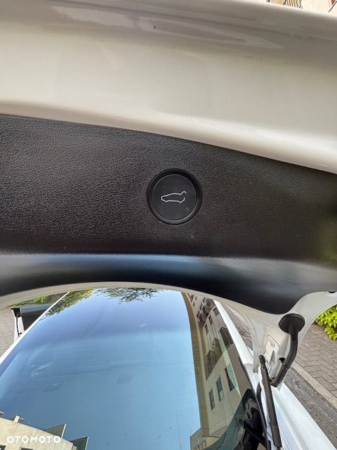 Tesla Model 3 - 23