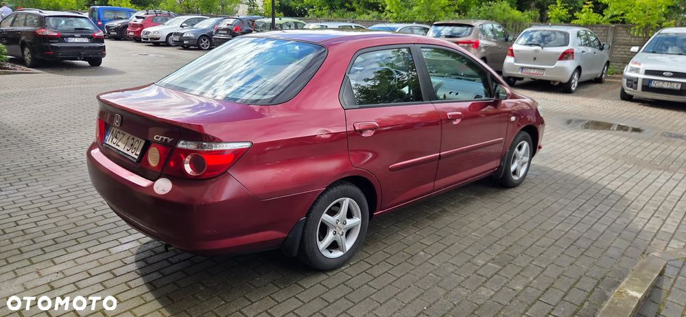 Honda City 1.4 Comfort - 4