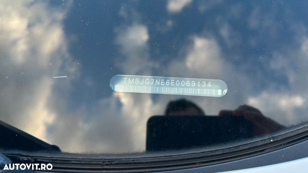 Skoda Octavia 1.6 TDI AMBITION - 10