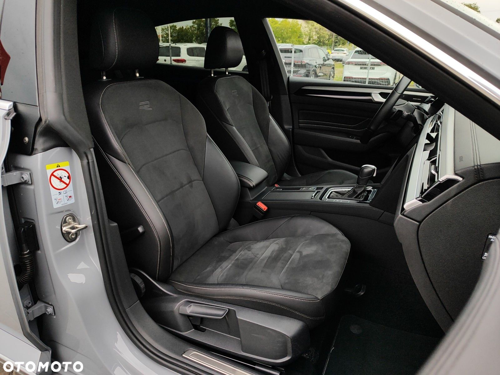 Volkswagen Arteon 2.0 TDI R-Line DSG - 12