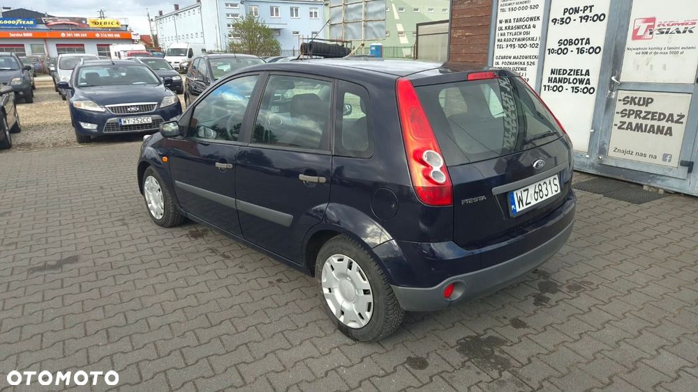 Ford Fiesta - 2