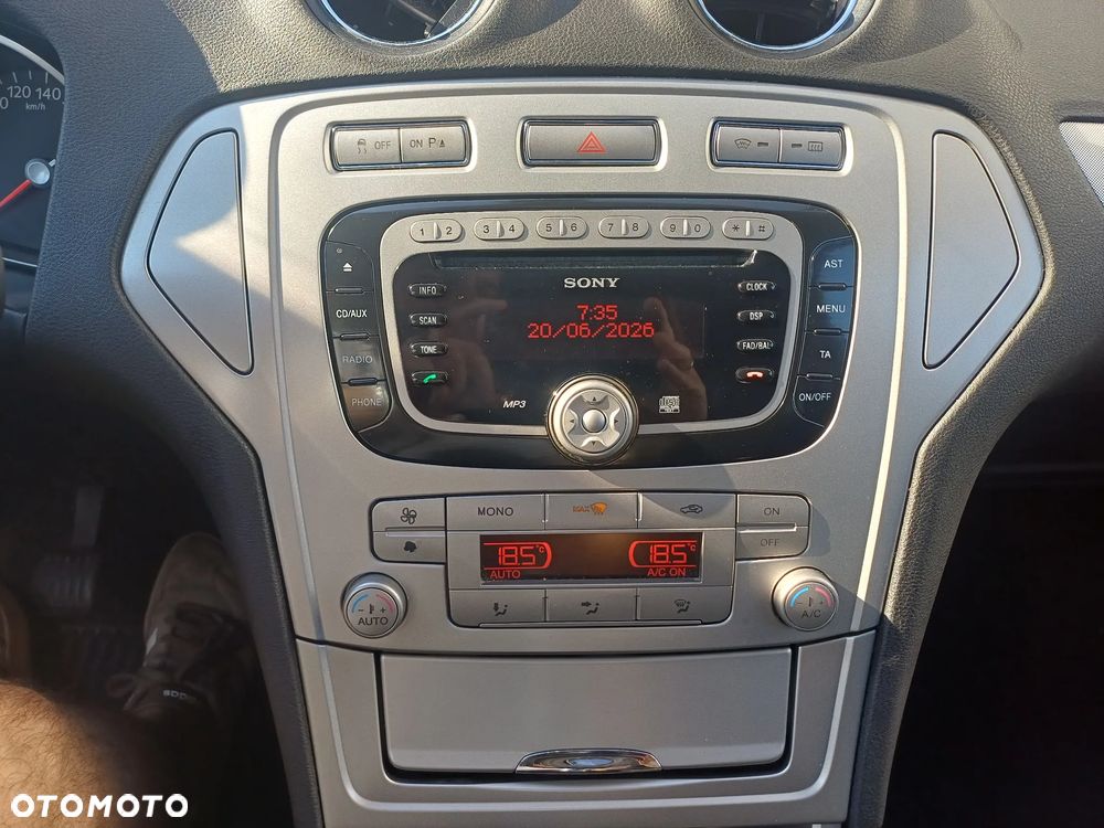 Ford Mondeo - 21