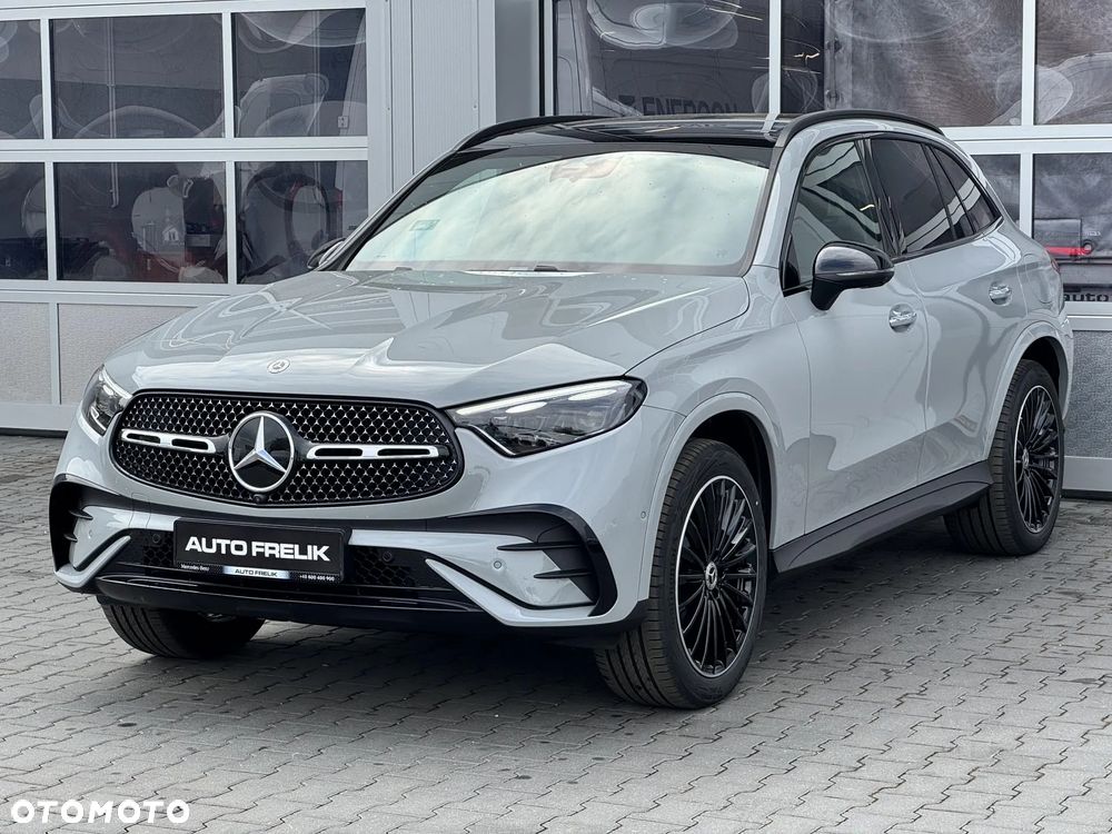 Mercedes-Benz GLC 300 e 4-Matic AMG Line - 3