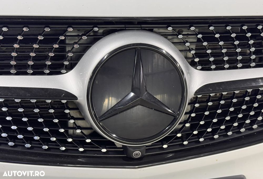 Mercedes-Benz V 300 d Extralang 4Matic 9G-TRONIC Special Edition Avantgarde - 9