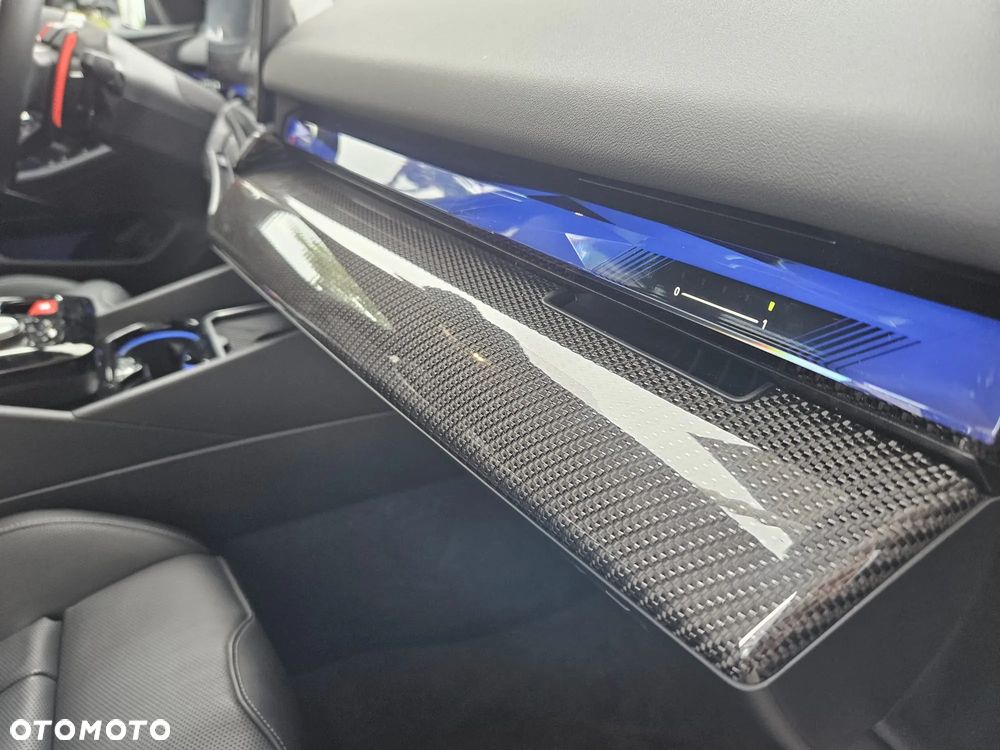 BMW M5 PHEV - 13