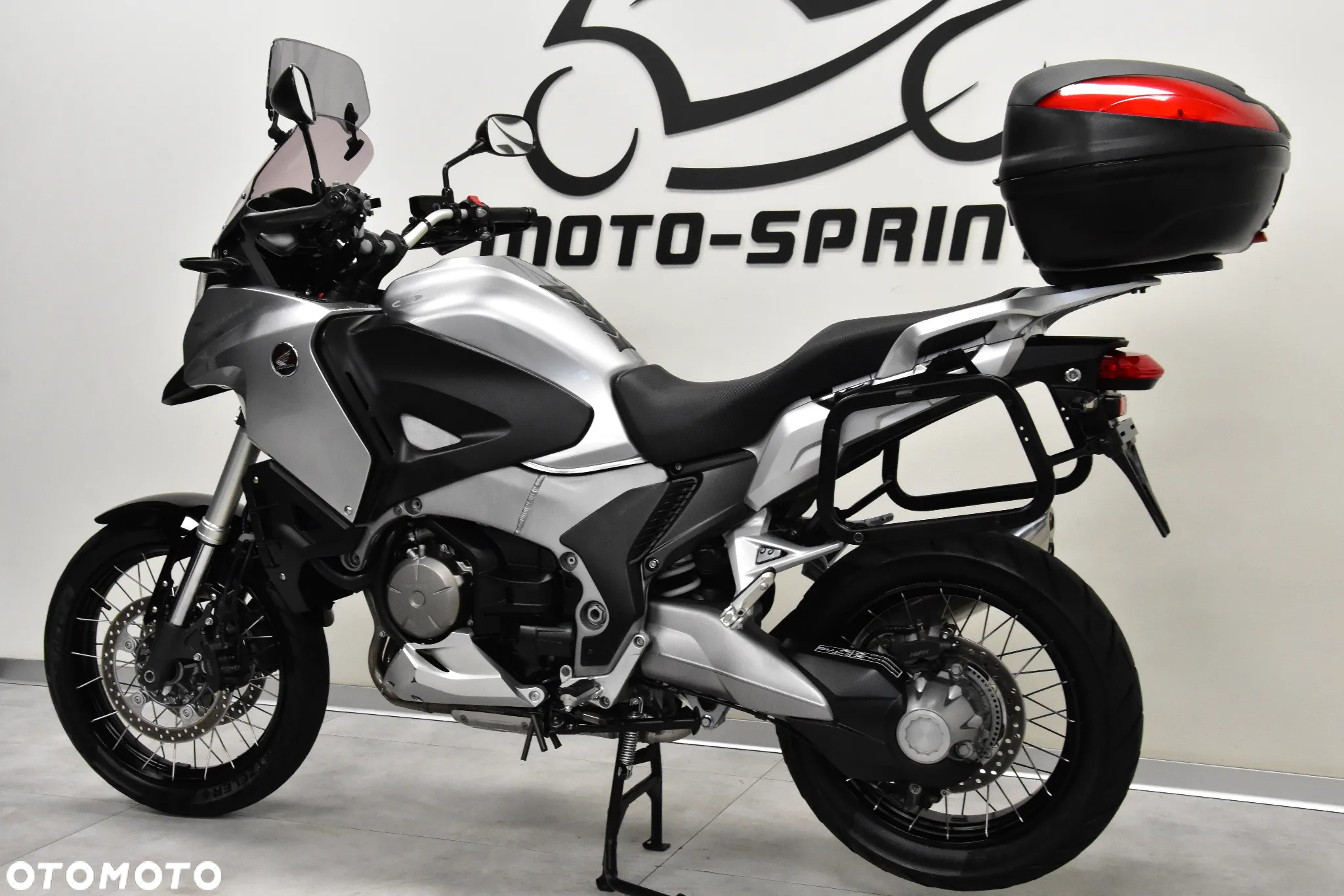 Honda VFR - 6