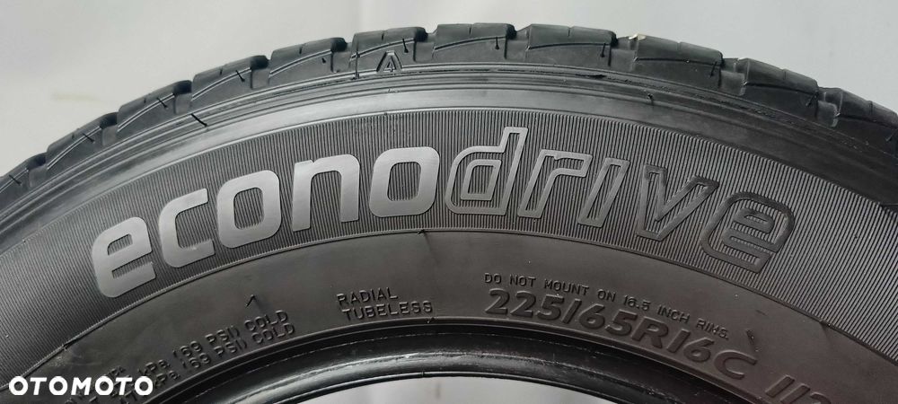 2X 225/65R16C 112/110R Dunlop EconoDrive 300B1 - 4