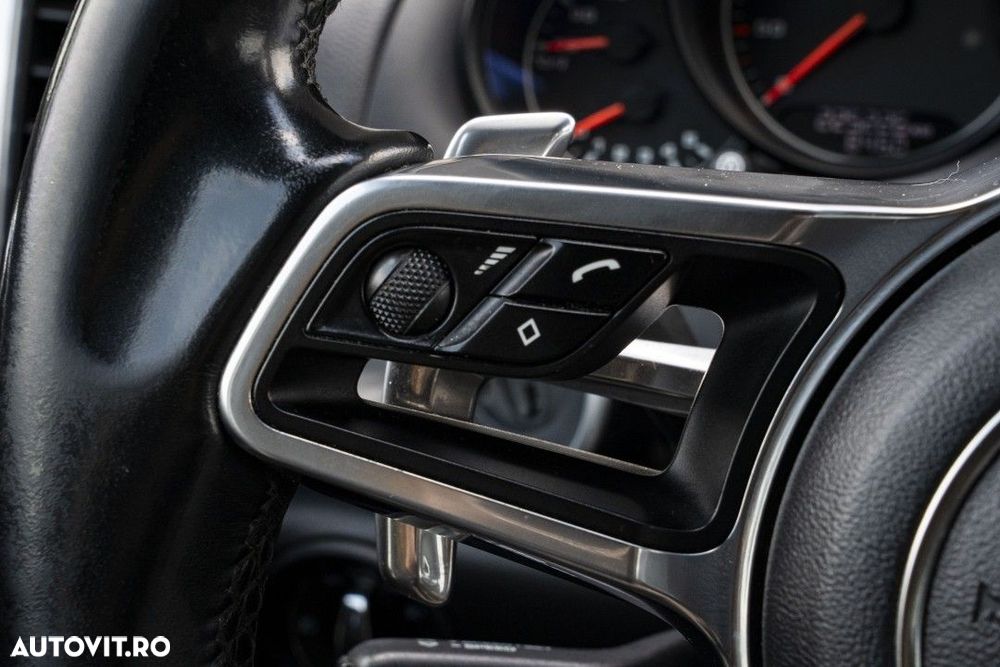 Porsche Cayenne - 13