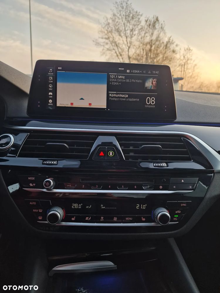 BMW Seria 5 530e iPerformance Sport Line sport - 16