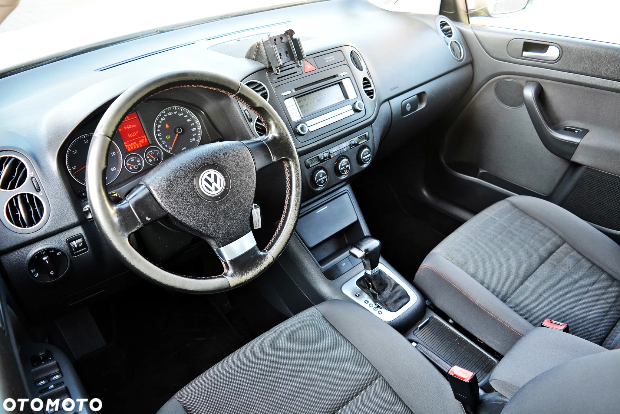 Volkswagen Golf Plus 1.9 TDI DSG Goal - 13