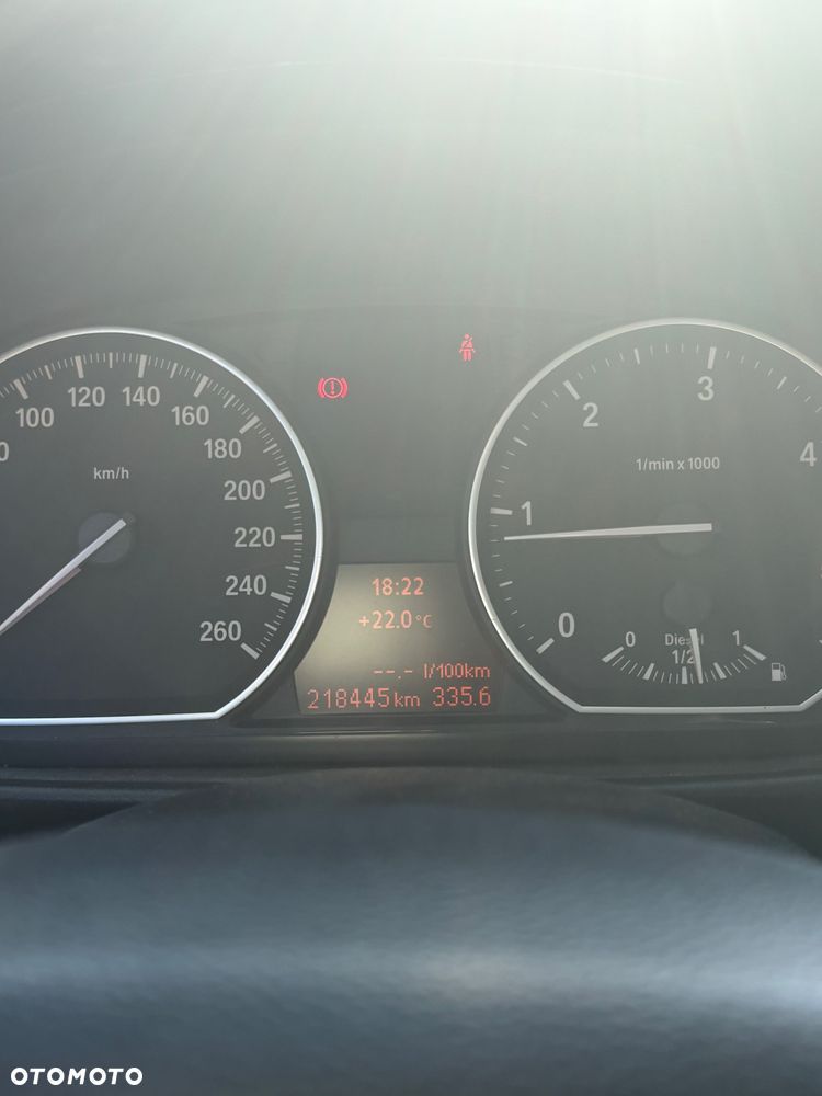 BMW Seria 1 120d - 12