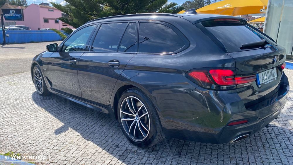 BMW 530 e Pack Desportivo M - 15