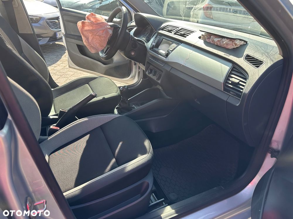 Skoda Fabia - 22
