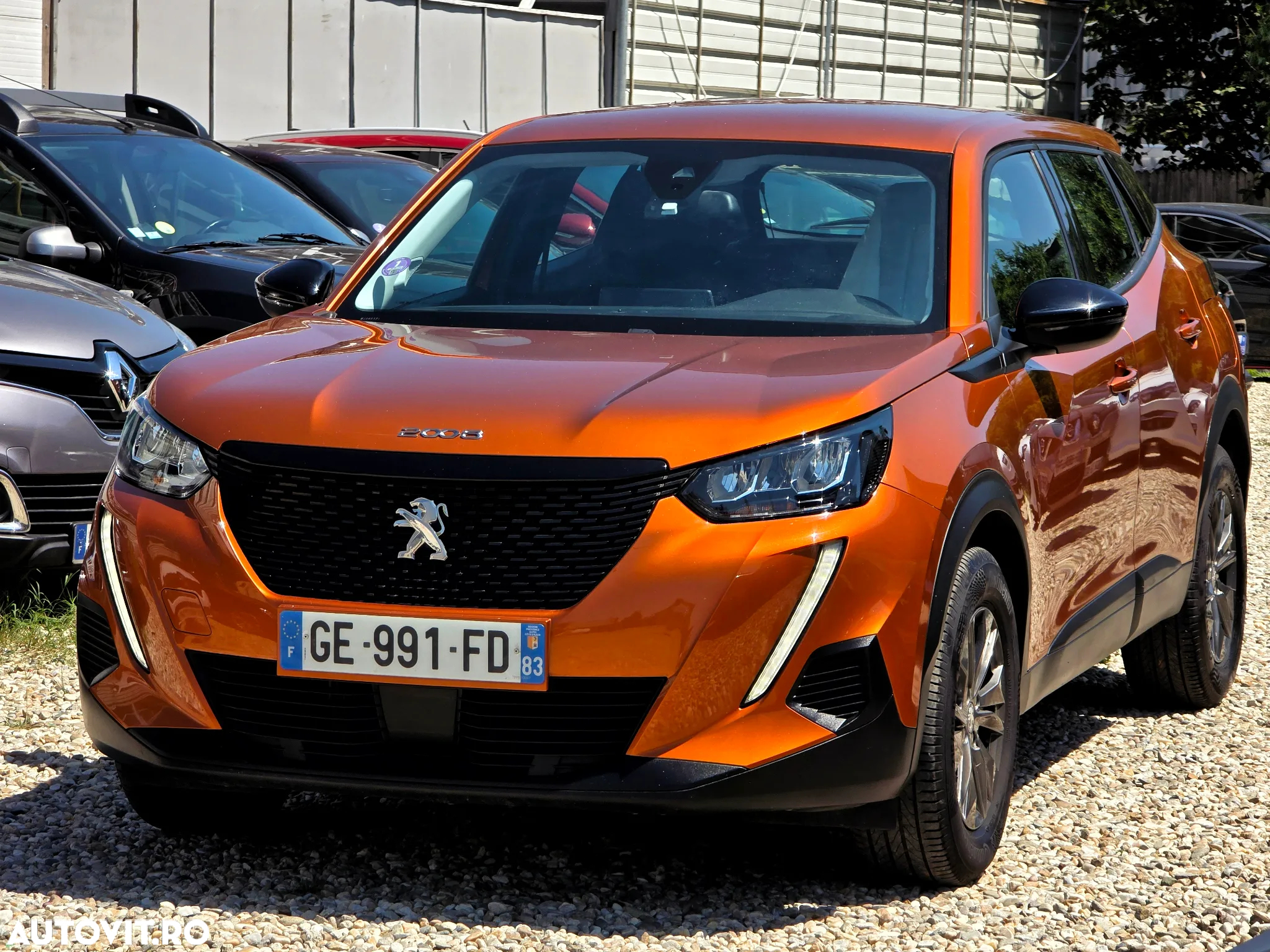 Peugeot 2008 PureTech 130 EAT8 Allure - 3