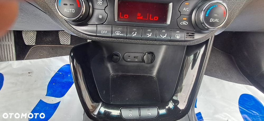 Kia Ceed 1.6 GDI ISG Platinum Edition - 33