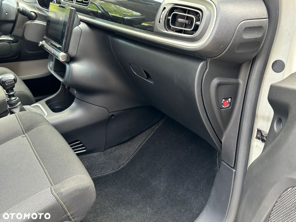 Citroën C3 1.2 PureTech Shine S&S - 18