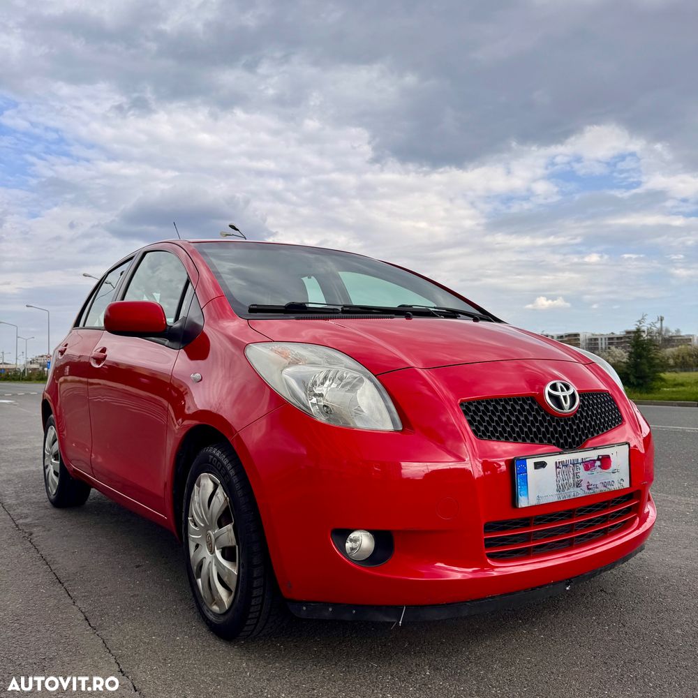 Toyota Yaris 1.3 Sol - 1