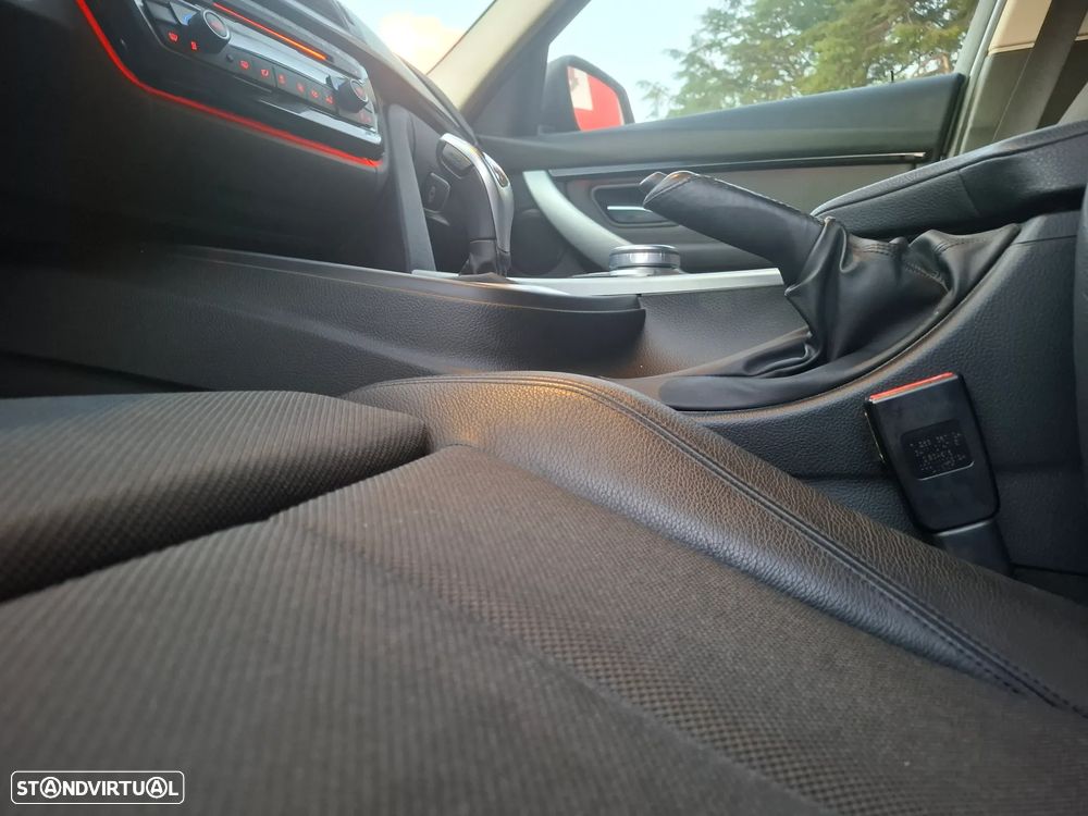 BMW 320 d Line Sport Auto - 10