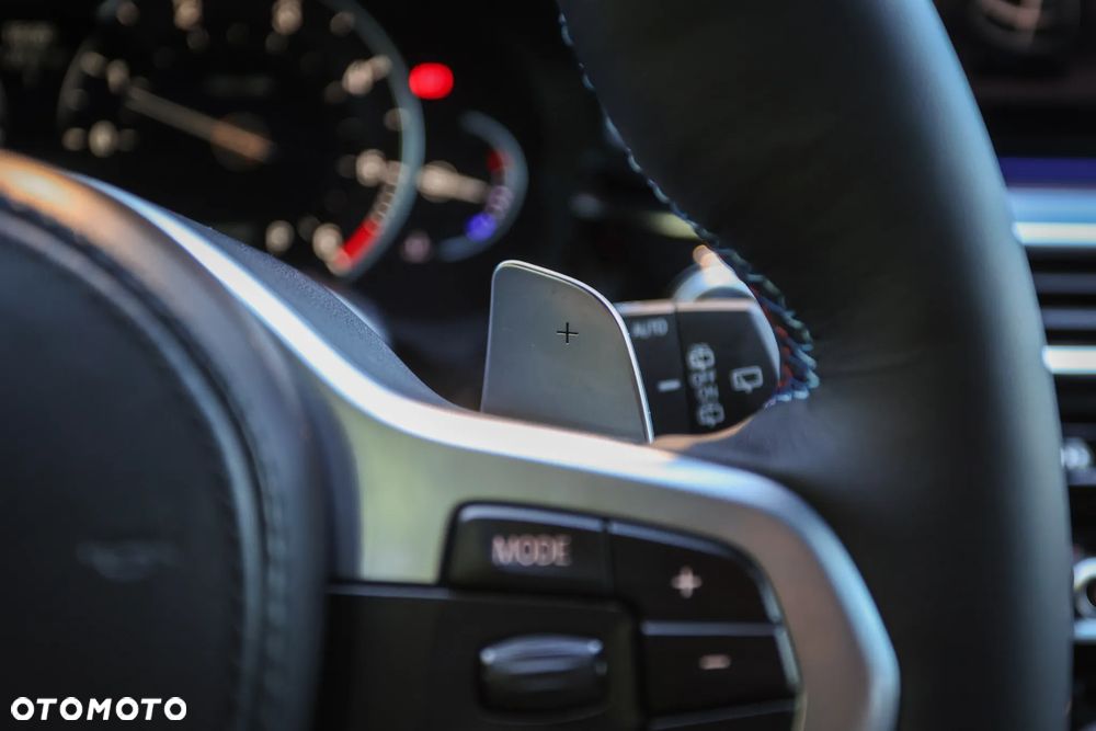 BMW Seria 5 520d M Sport Edition - 35