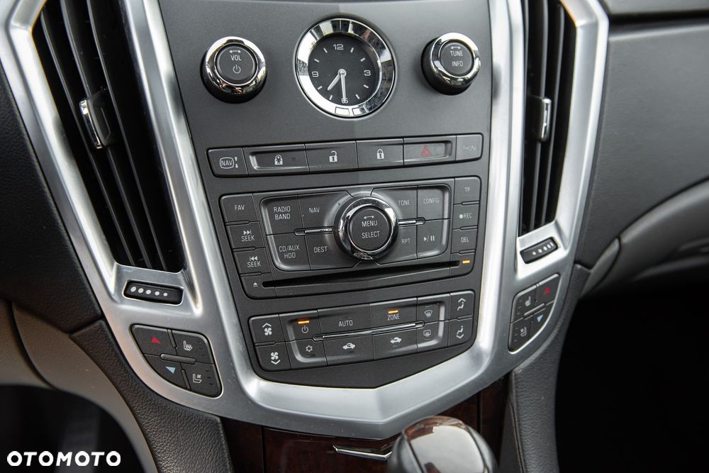 Cadillac SRX 3.6 V6 Sport Luxury AWD - 28