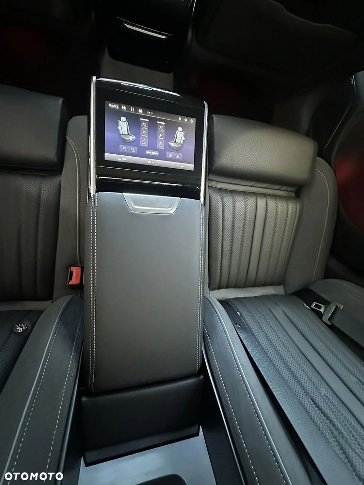 Hongqi H9 - 11