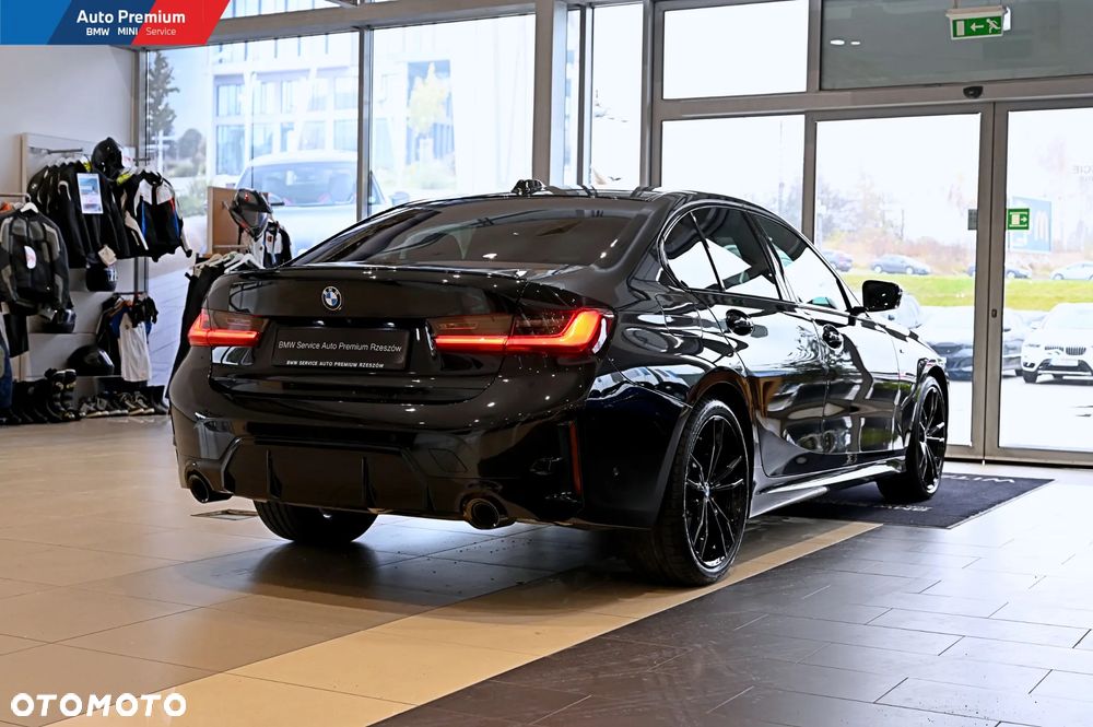 BMW Seria 3 330i xDrive M Sport - 21
