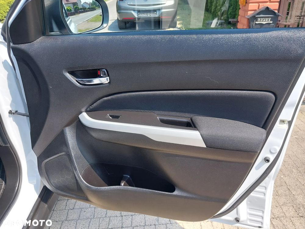 Suzuki Vitara - 24