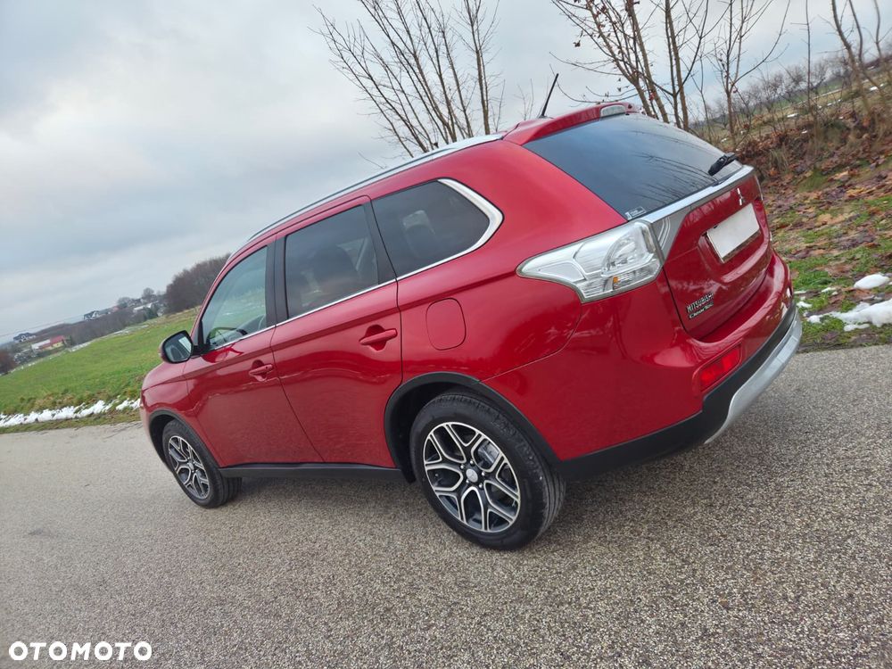 Mitsubishi Outlander 2.2 DI-D 4WD Top - 9