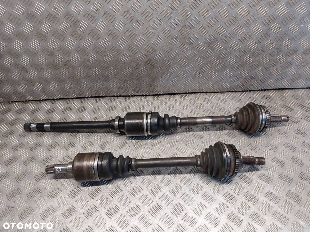 PÓŁOŚ LEWY PRZÓD + PRAWY PRZÓD PEUGEOT EXPERT I 1.9 TD - 1